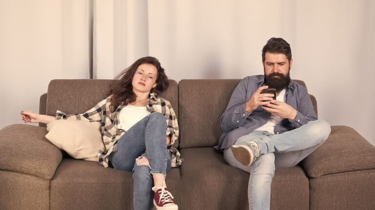 10 Hidden Signs Your Partner is Losing Interest